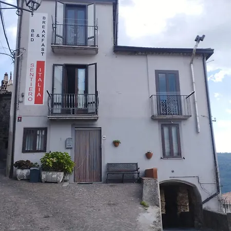 Sentiero Italia Nocleg ze śniadaniem 3*